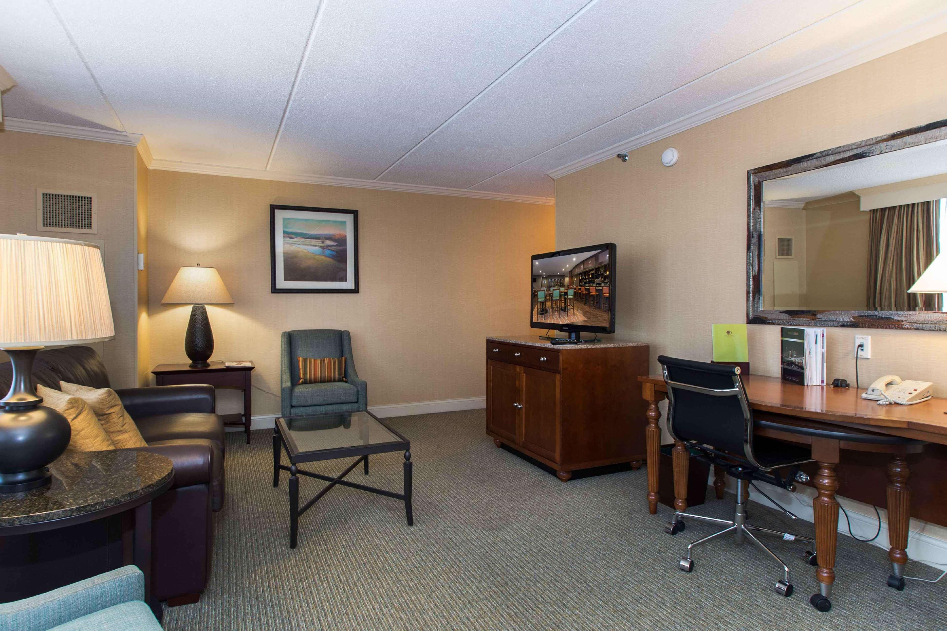Doubletree By Hilton Cleveland East ביצ'ווד מראה חיצוני תמונה