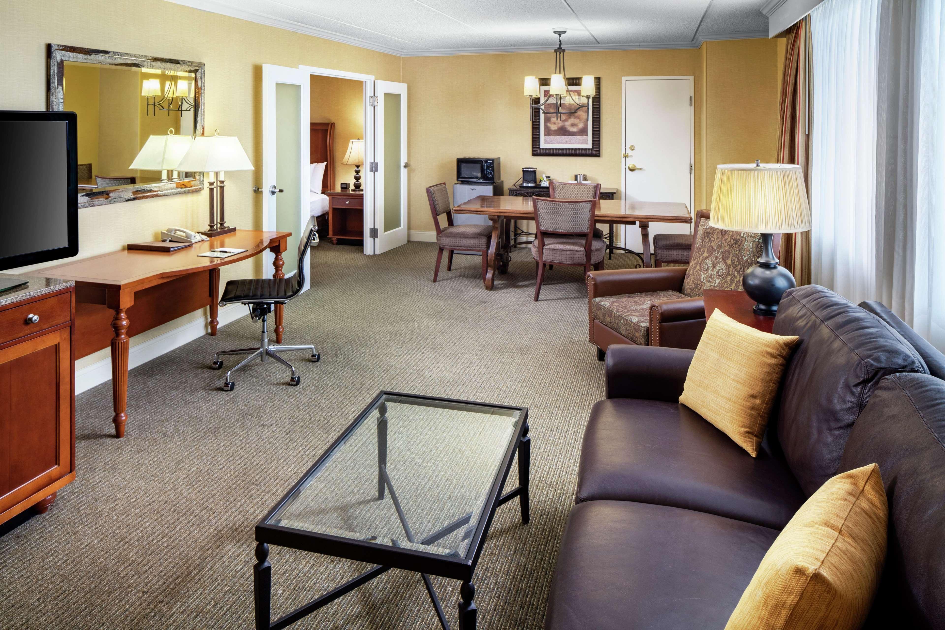 Doubletree By Hilton Cleveland East ביצ'ווד מראה חיצוני תמונה