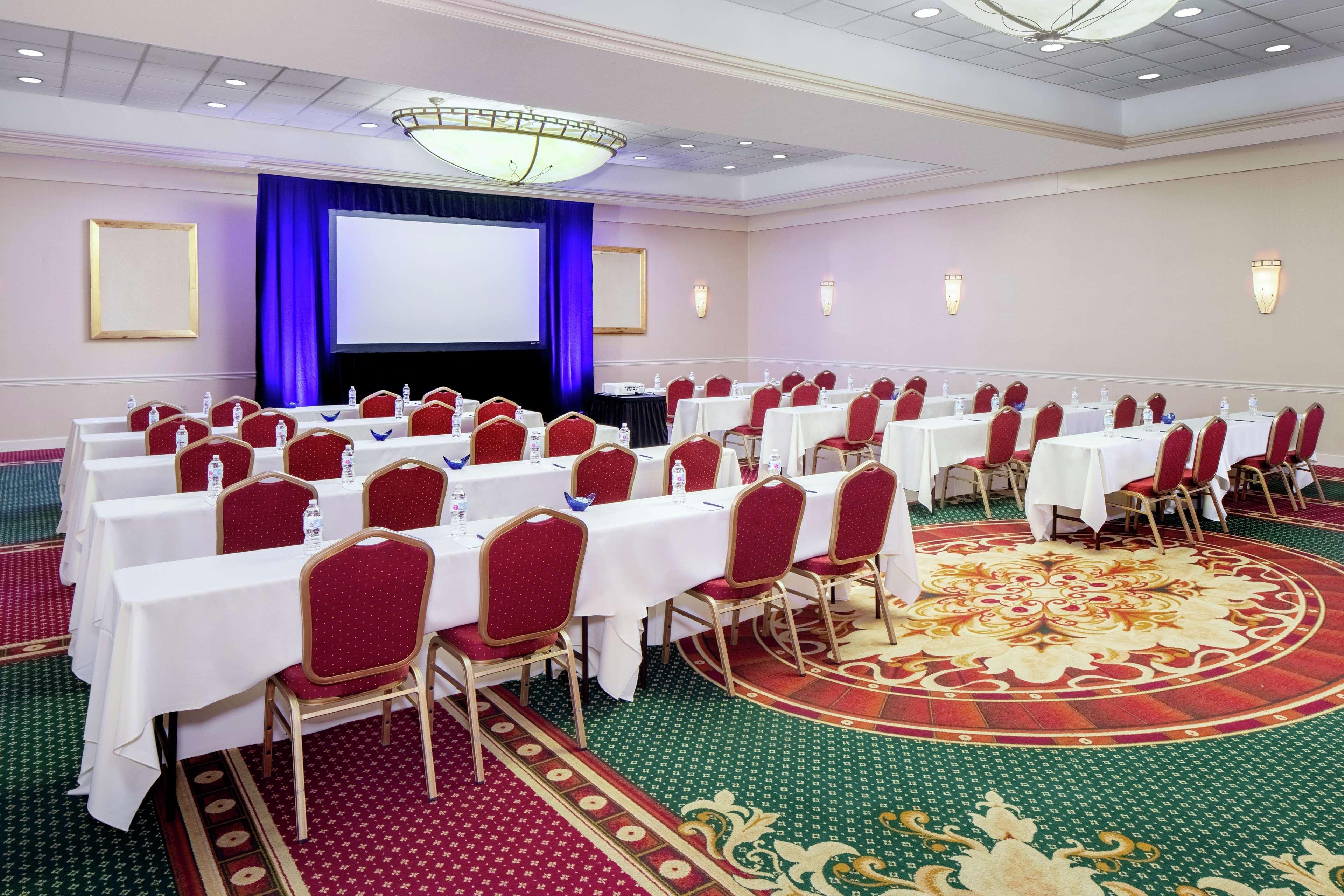 Doubletree By Hilton Cleveland East ביצ'ווד מראה חיצוני תמונה