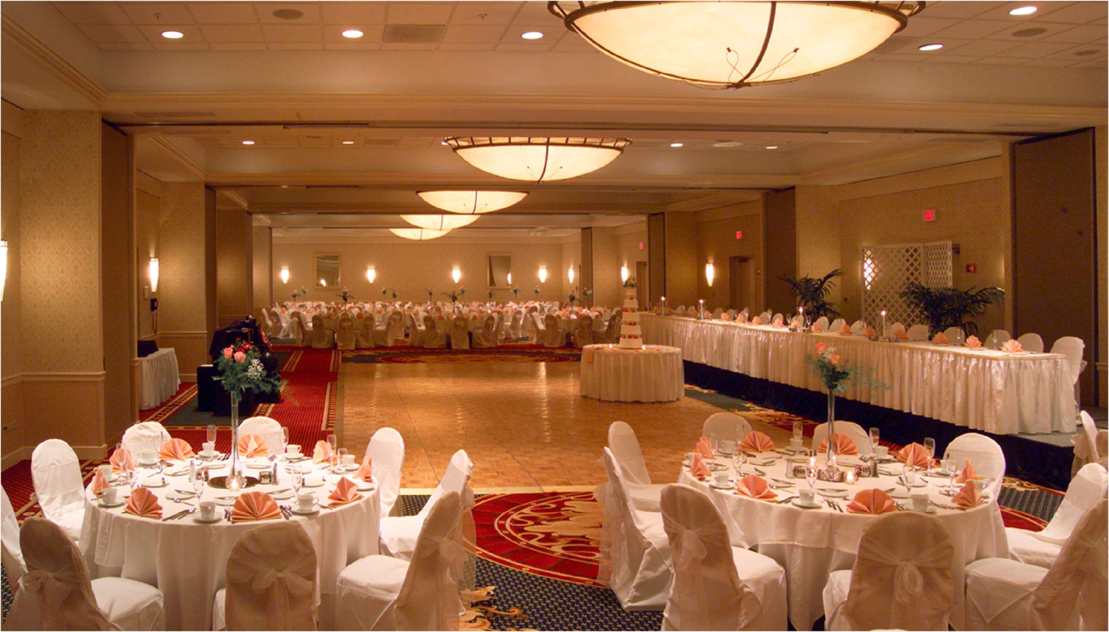 Doubletree By Hilton Cleveland East ביצ'ווד מראה חיצוני תמונה