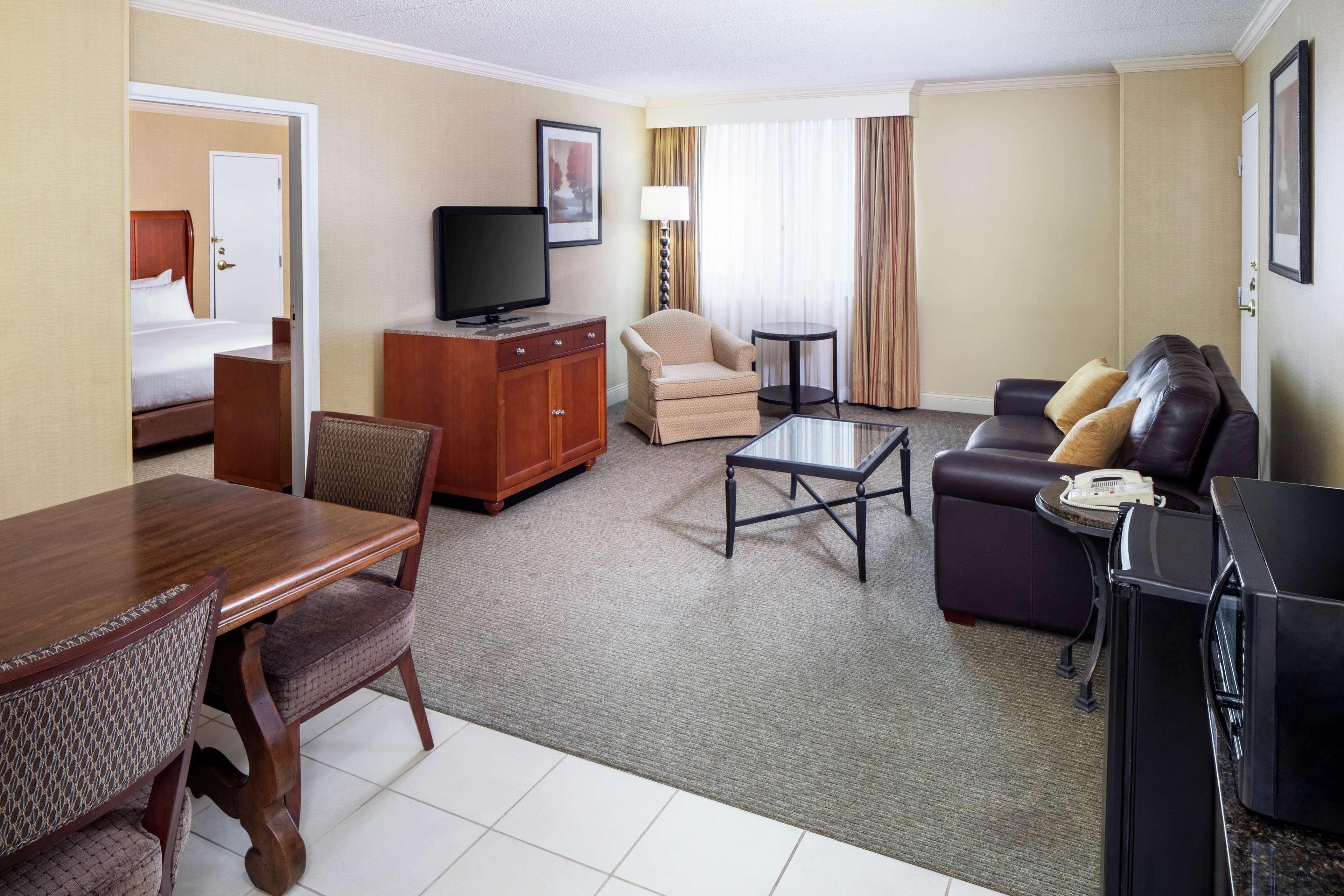 Doubletree By Hilton Cleveland East ביצ'ווד מראה חיצוני תמונה