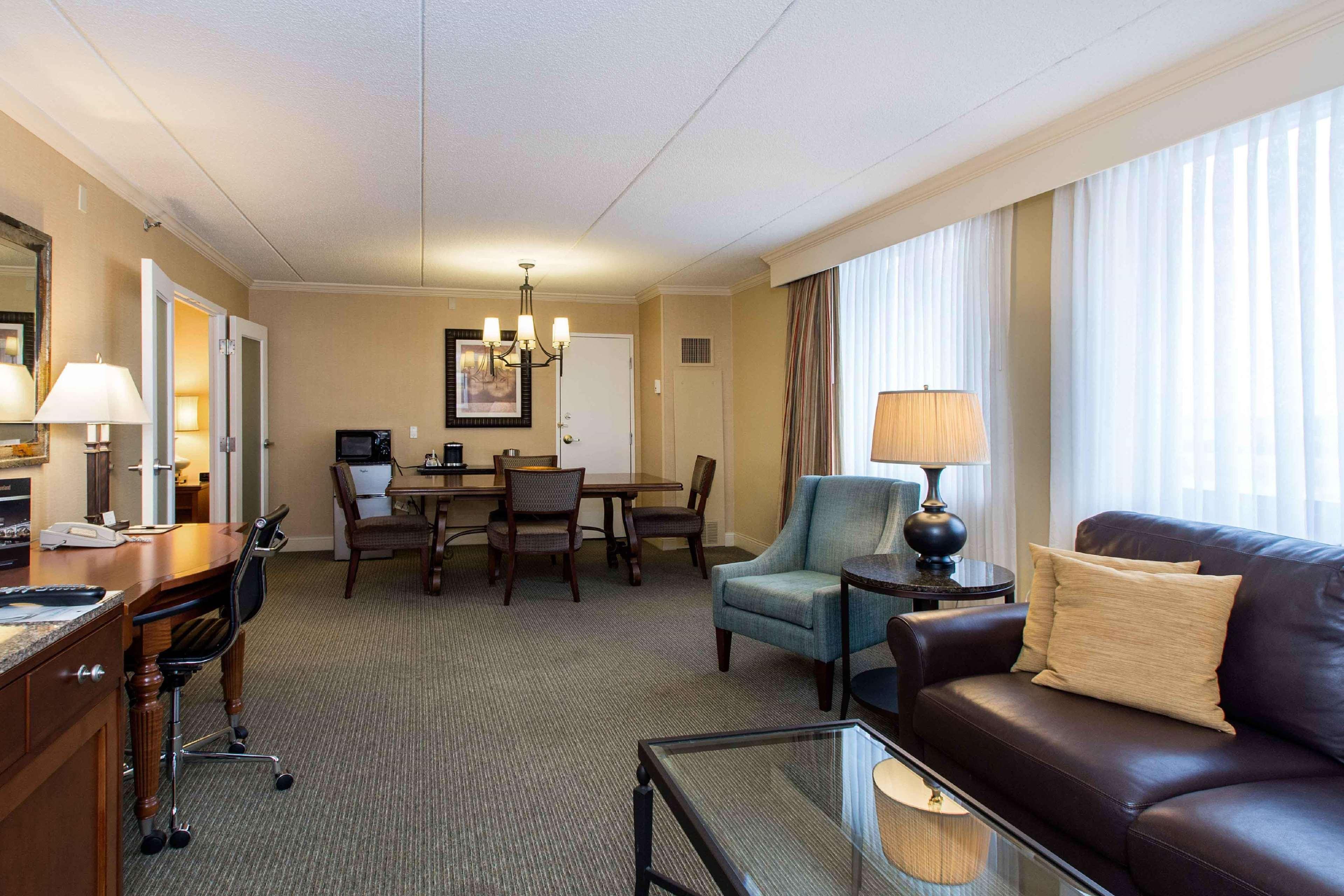 Doubletree By Hilton Cleveland East ביצ'ווד מראה חיצוני תמונה